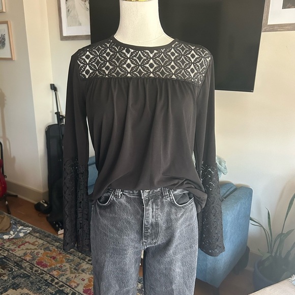 Michael Kors Tops - MICHAEL KORS XS black top great condition